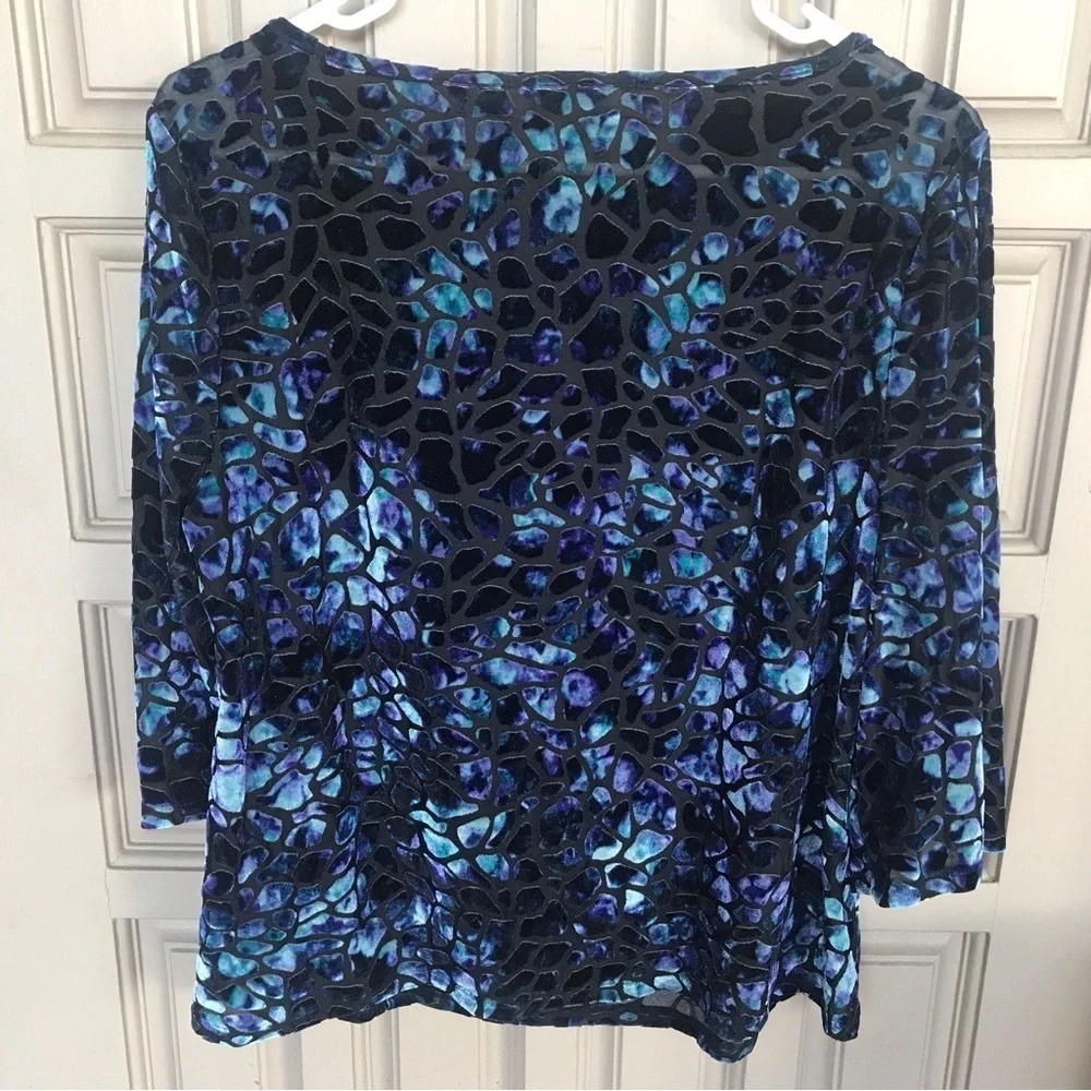 Roz & Ali Pretty Blue/Black Floral Top Velour Textured SzL Petite Lt Weight